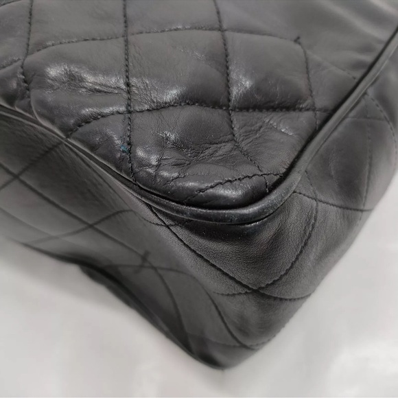 CHANEL CC LOGO LAMBSKIN SHOPPER TOTE BAG - Picture 3 of 12